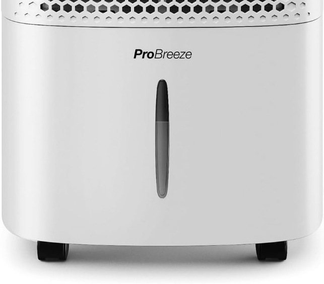 Depósito de agua extraíble de 1.8 litros del deshumidificador Pro Breeze 12L