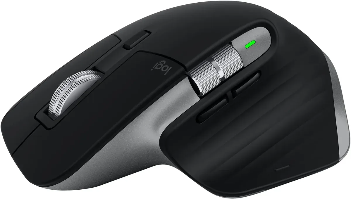 Detalle de los puertos de conexion de Logitech MX Master 3S (Mouse Ergonómico Inalámbrico)