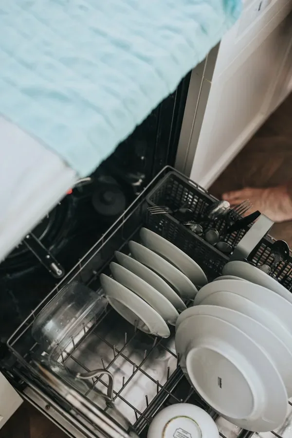 Cuidado de la vajilla de vidrio laminado Corelle ante marcas de cubiertos